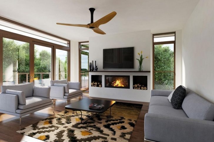 камін в інтер'єрі залу