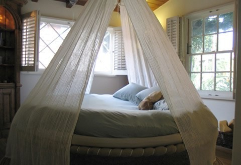 Ліжко в сучасній спальні 38 - Max Home ліжко в інтер'єрі