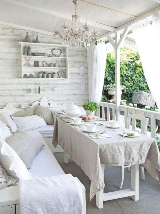 Настінні карнизи в оформленні інтер'єру, секрети вибору 25 - Max Home cortains on the balcony