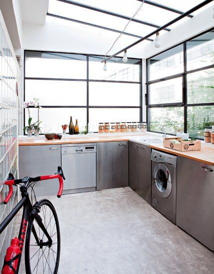 Кухня без навісних шаф