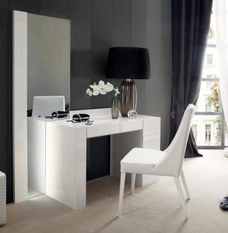 Туалетний столик в інтер'єрі спальні 24 - Max Home туалетний столик для спальні