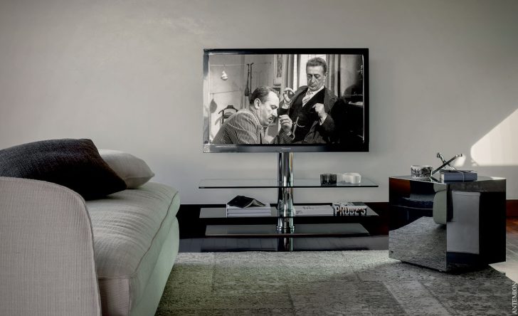 Тумбочка під телевізор 20 - Max Home тумбочка під телевізор