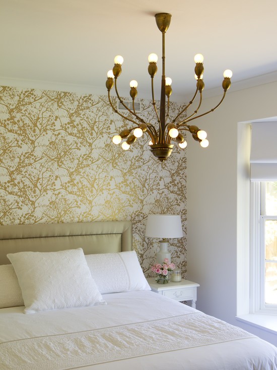 Біло- золоті шпалери для стін в спальню width=